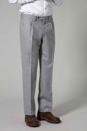 Light-grey-flannel-trousers-made-in-italy-eduardo-de-simone-detail-2
