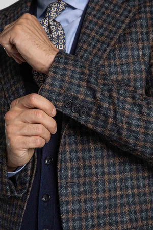 Sleeve's detail of Zero Guncheck Brown & Grey Jacket