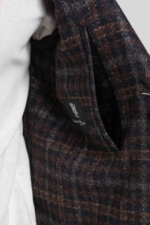 Internal pocket detail of Zero Overcheck Brown & Grey Jacket